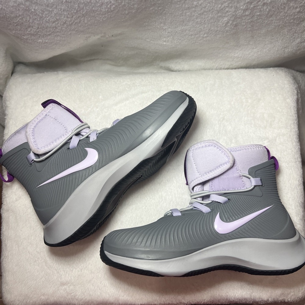 Nike Team Hustle Kids Basketball Sneakers Gray Purple Hook Loop Strap Size 12C